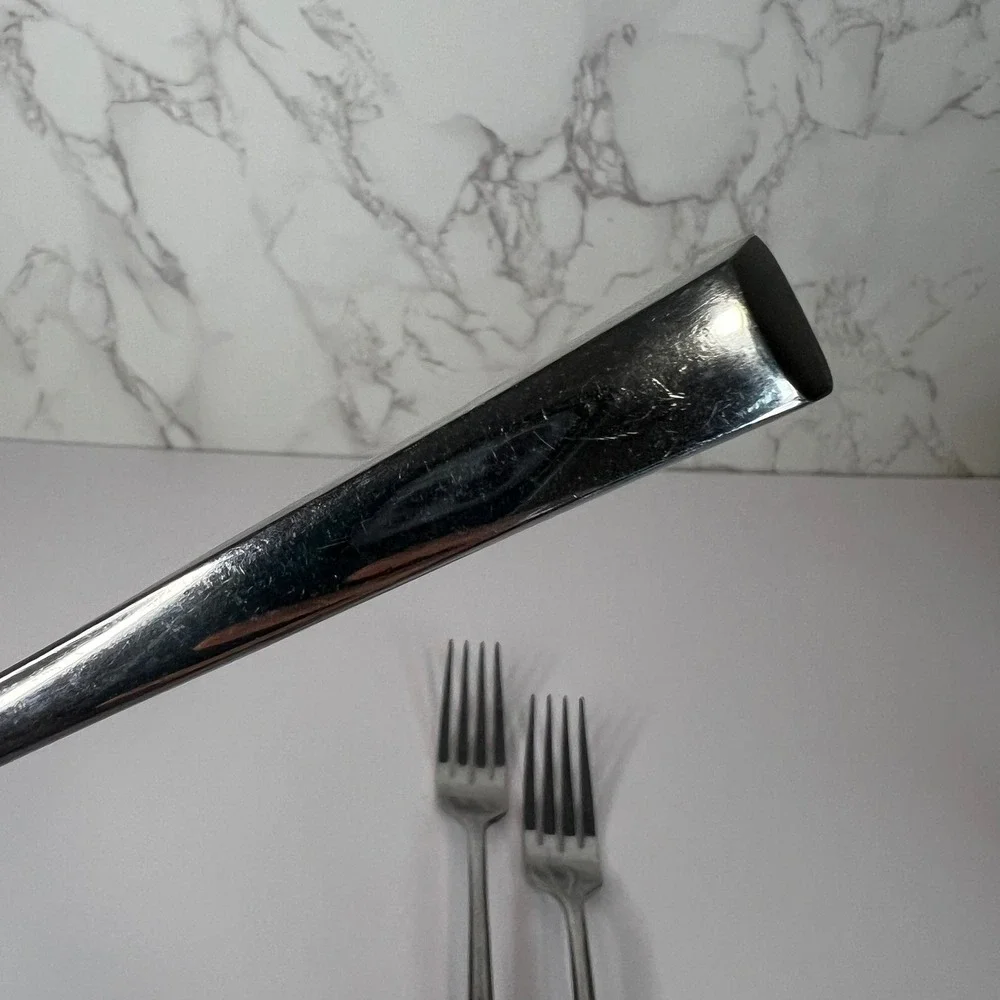 Set of 3 Mikasa 18/10 Vietnam Dinner Forks – 8